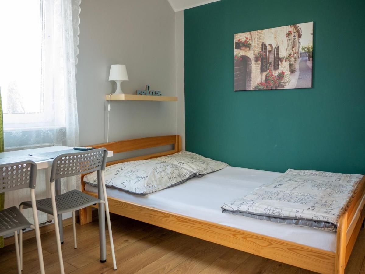 Хостелы Hostel w ogrodzie Грудзёндз-32